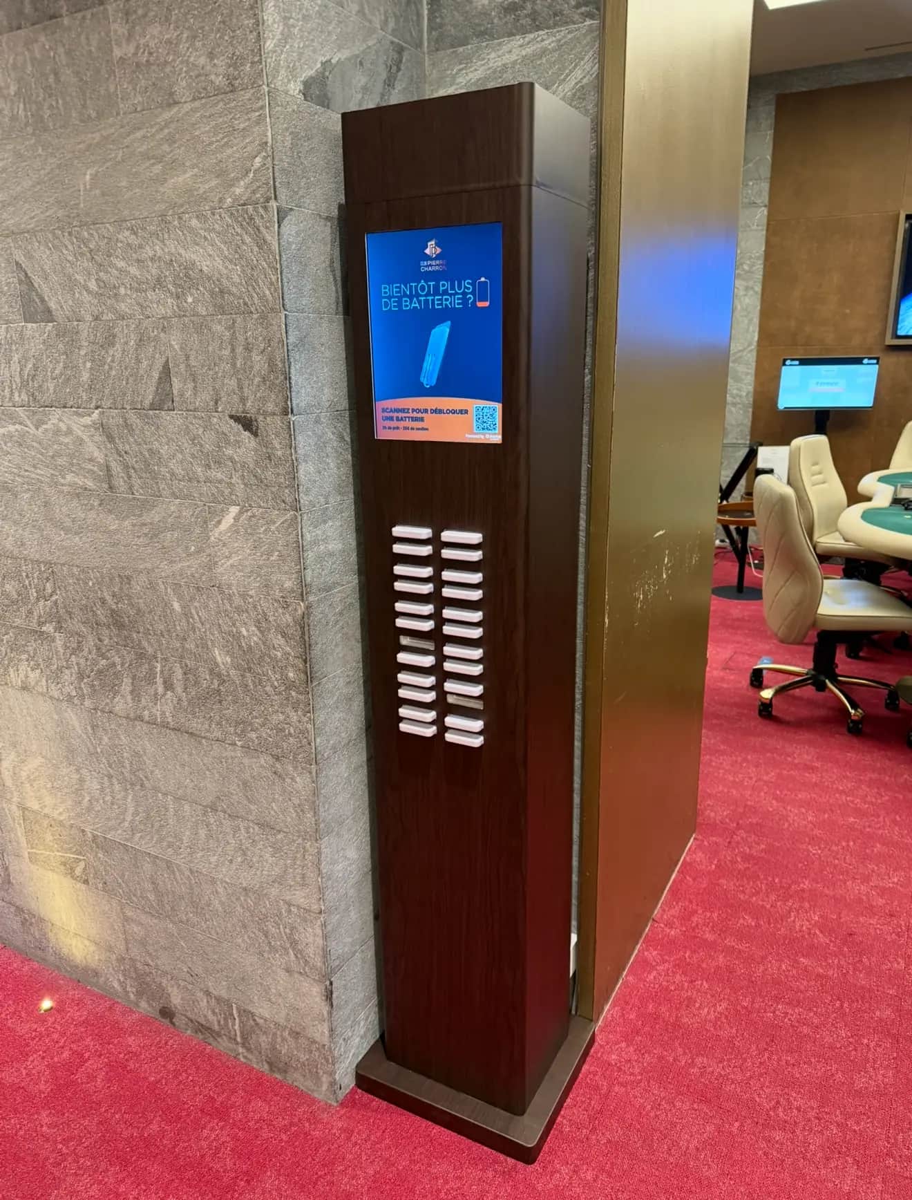 Installation NONO dans Club Pierre Charron