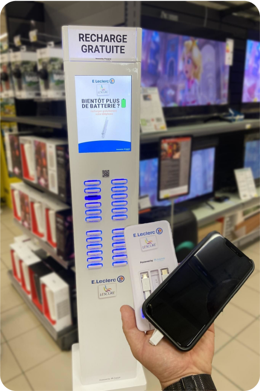 Borne de recharge mobile E.Leclerc - powerbank libre-service grande distribution