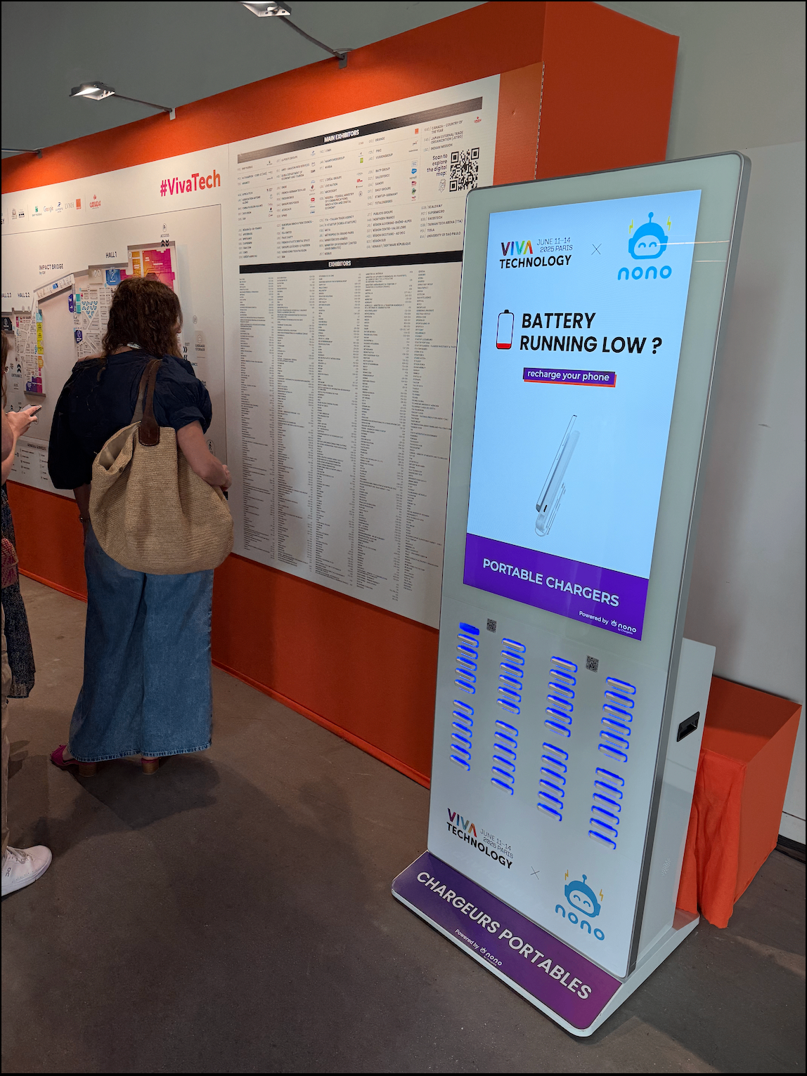 Borne B48 haute capacité au salon VivaTech 2025 - station recharge événement tech